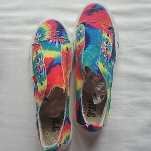 Gypsy Jazz Red Multi Slip-On Sneakers Box